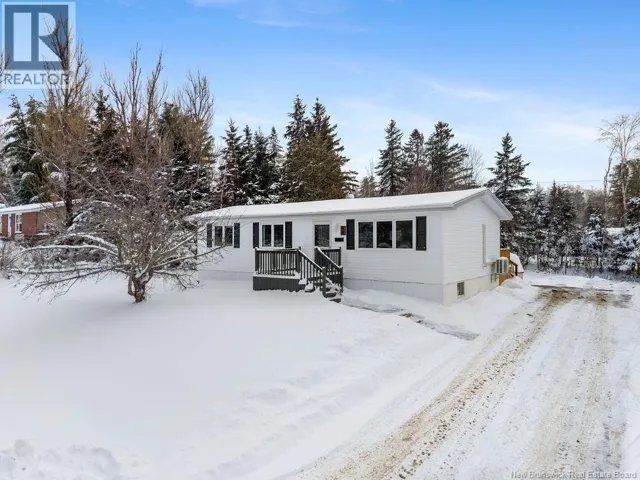 18 Golden Hawk Drive, Miramichi, New Brunswick E1N3J3