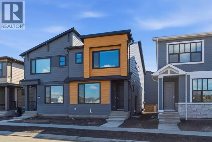 107 Royston Way NW, Calgary, Alberta T3L0M4