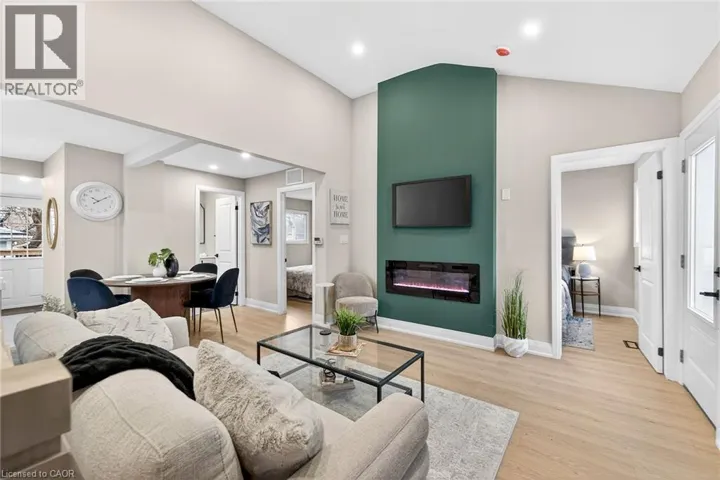 156 WALTER Avenue N, Hamilton, Ontario L8H5R2