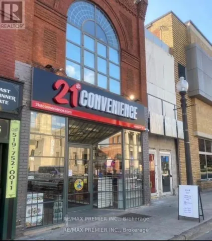 44 MARKET STREET, Brantford, Ontario N3T2Z5