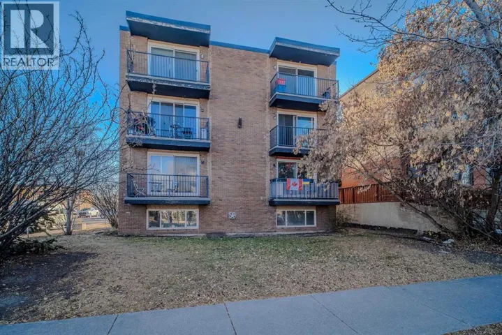 32, 1703 11 Avenue SW, Calgary, Alberta T3C0N5