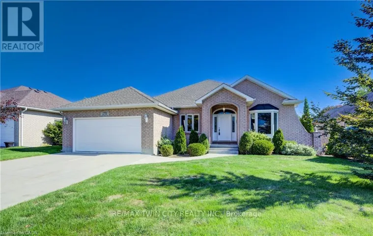 430 CARYNDALE DRIVE, Kitchener, Ontario N2R1M8