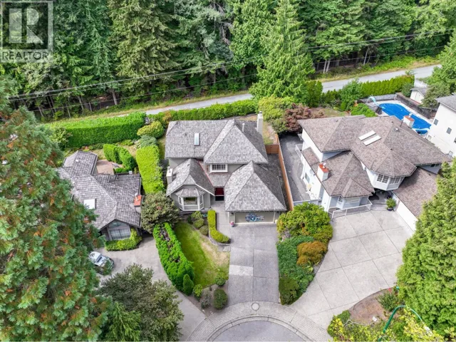5685 NANCY GREENE WAY, North Vancouver, British Columbia V7R4W2
