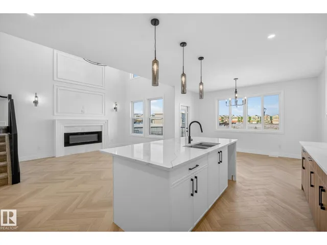 8612 181 AV NW, Edmonton, Alberta T5Z0X1