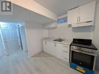 LOWER - 122 PRESSED BRICK DRIVE, Brampton (Brampton North), Ontario L6V4K4