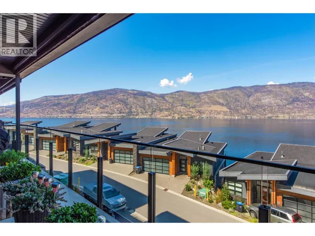 3475 Granite Close Unit# 205, Kelowna, British Columbia V1V0B9
