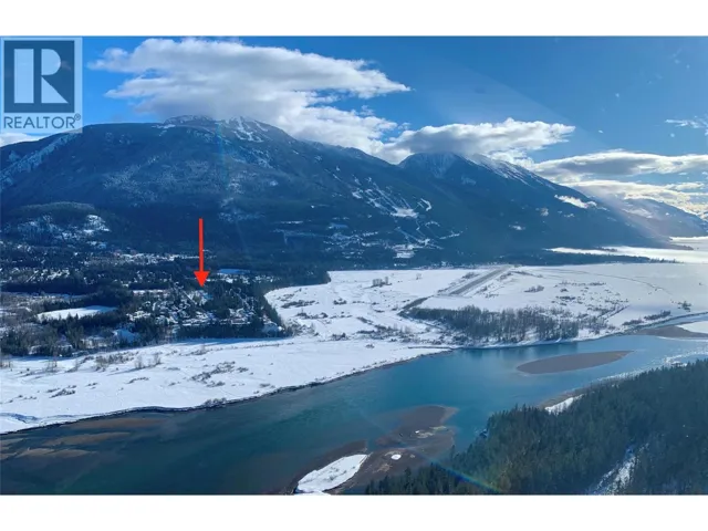 1039 Williams Gate Lane, Revelstoke, British Columbia V0E2S1
