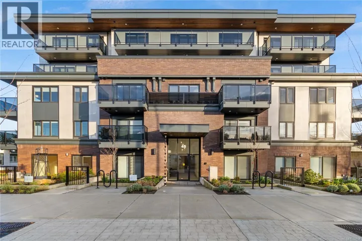 102 45 Haliburton St, Nanaimo, British Columbia V9R4V6