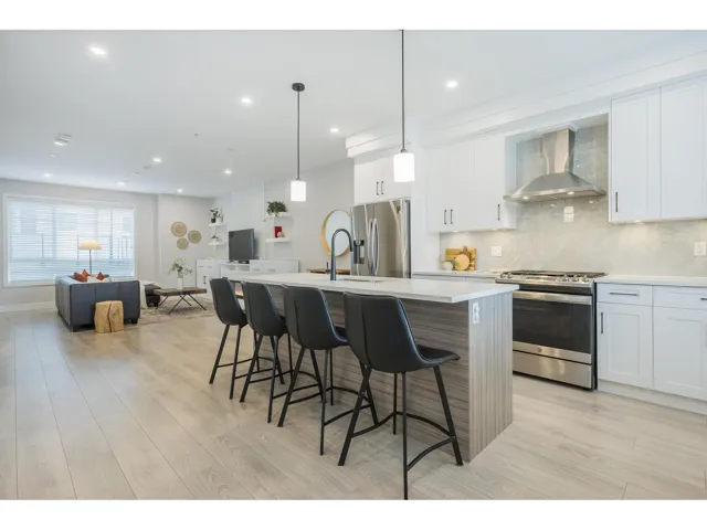 40 20155 84 AVENUE, Langley, British Columbia V2Y3R3