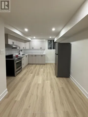 BSMT - 304 WINDFIELDS FARM DRIVE, Oshawa (Windfields), Ontario L1H7K4