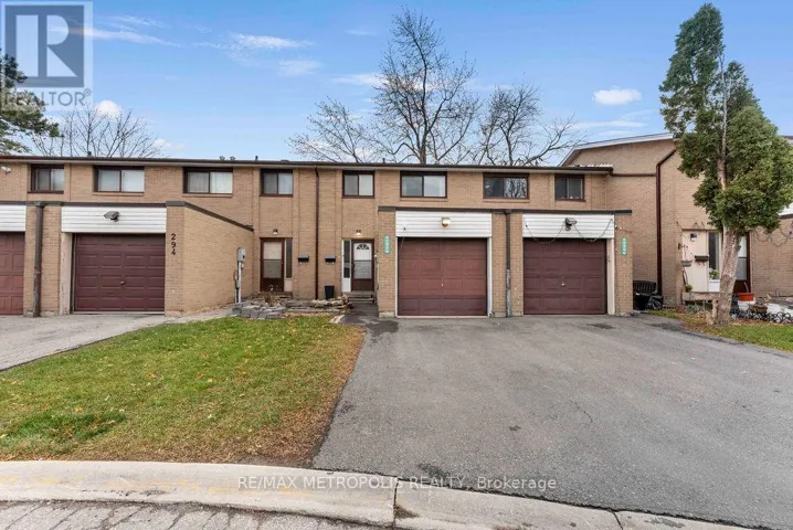 211 - 295 FLEETWOOD CRESCENT, Brampton (Southgate), Ontario L6T2E7