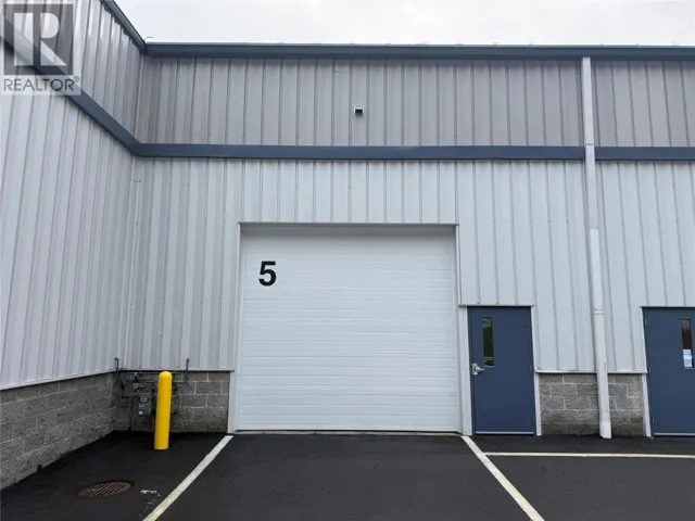 1155 INSIGHT Drive Unit# 5, Nelson, British Columbia V1L5P5