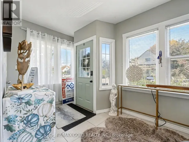 75 CHESTNUT AVENUE, Hamilton (Gibson), Ontario L8L6K8