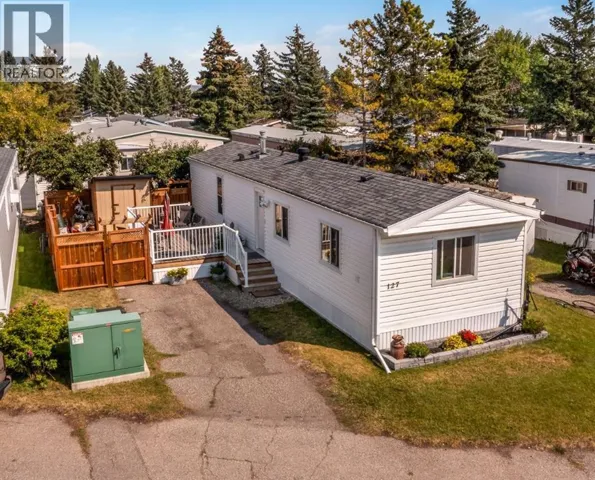 127, 3223 83 Street NW, Calgary, Alberta T3B5P4