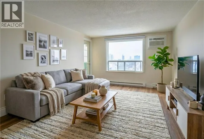 64 BENTON Street Unit# 1401, Kitchener, Ontario N2G4L9