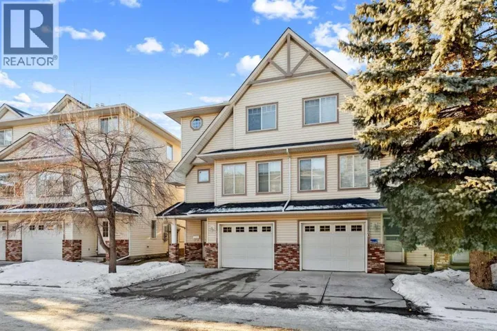 22 Country Hills Cove NW, Calgary, Alberta T3K5G8