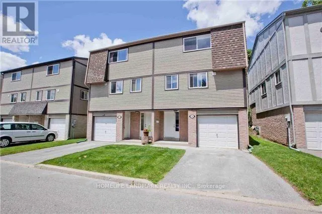 16 NEW PORT WAY, Markham (Thornhill), Ontario L3T5G4