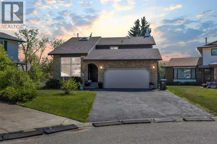 303 Ranchridge Bay NW, Calgary, Alberta T3G1V5