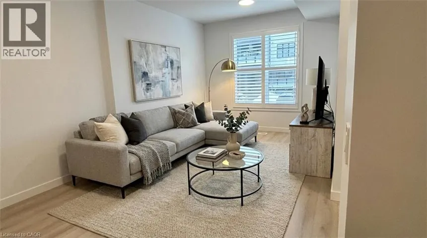 31 MILL Street Unit# 11, Kitchener, Ontario N2G2Y3