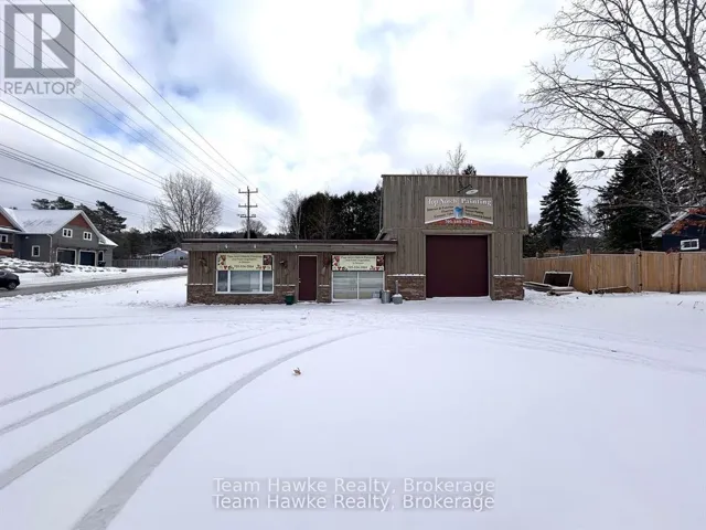156 ROBERT STREET, Penetanguishene, Ontario L9M1P8