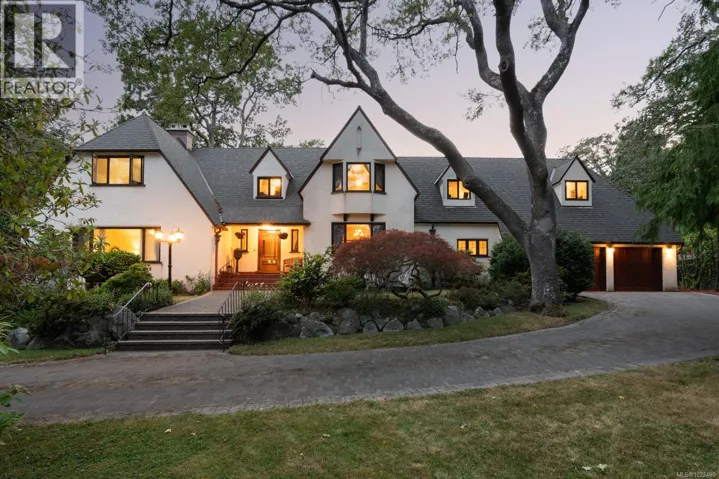 3290 Upper Terrace Rd, Oak Bay, British Columbia V8R6E6