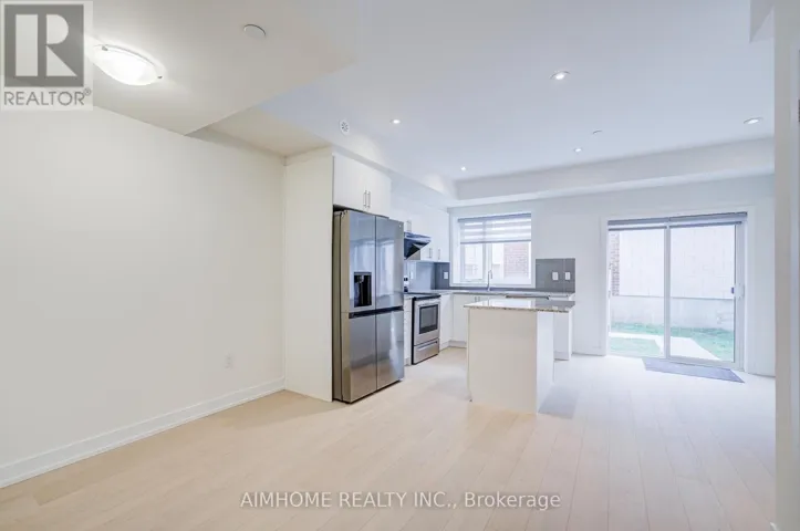 135 FREDERICK TISDALE DRIVE, Toronto (Downsview-Roding-CFB), Ontario M3K0C6