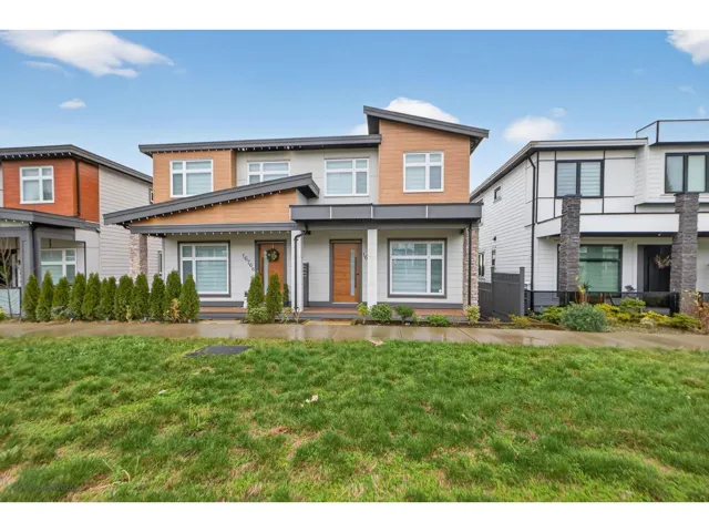 16762 16 AVENUE, Surrey, British Columbia V3S9X7