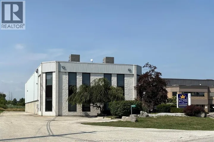 1945 BLACKACRE DRIVE, Tecumseh, Ontario N0R1L0