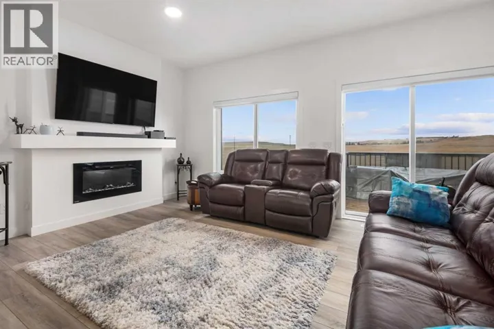 215 Heritage Heights, Cochrane, Alberta T4C3A7