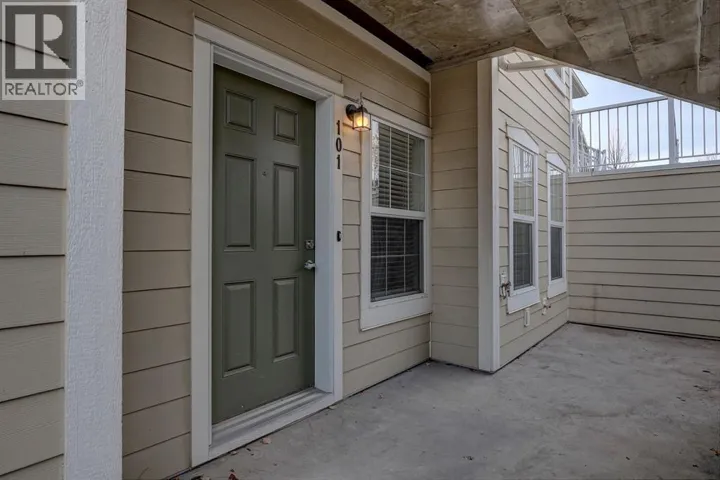 101 Auburn Bay Street SE, Calgary, Alberta T3M2A3