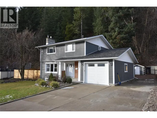 2201 McBride Street, Trail, British Columbia V1R3A6