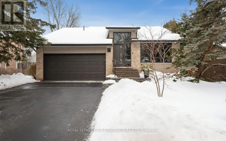 12 GLENVIEW DRIVE, Aurora (Aurora Highlands), Ontario L4G2G8