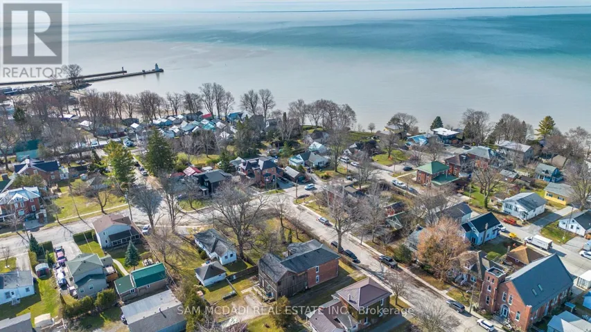 6 DRAYTON STREET, Norfolk (Port Dover), Ontario N0A1N0