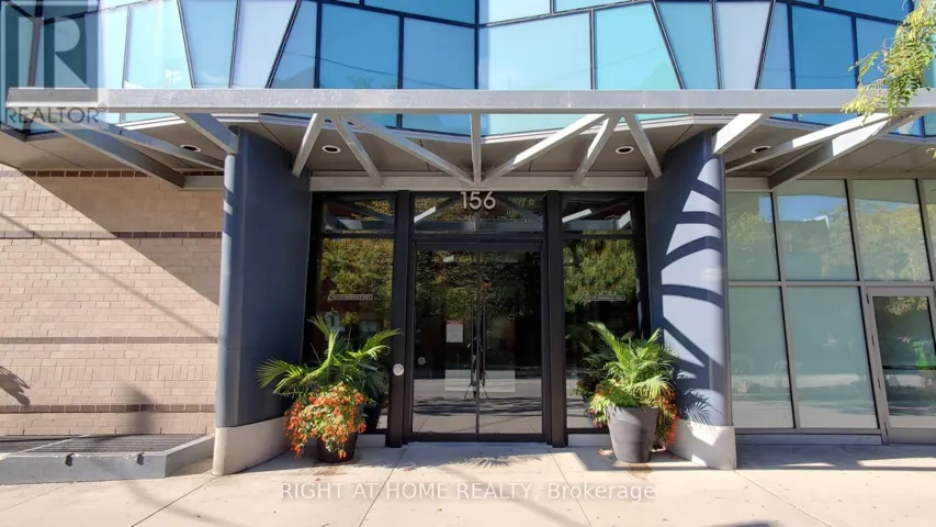 720 - 156 PORTLAND STREET, Toronto (Waterfront Communities), Ontario M5V0G1