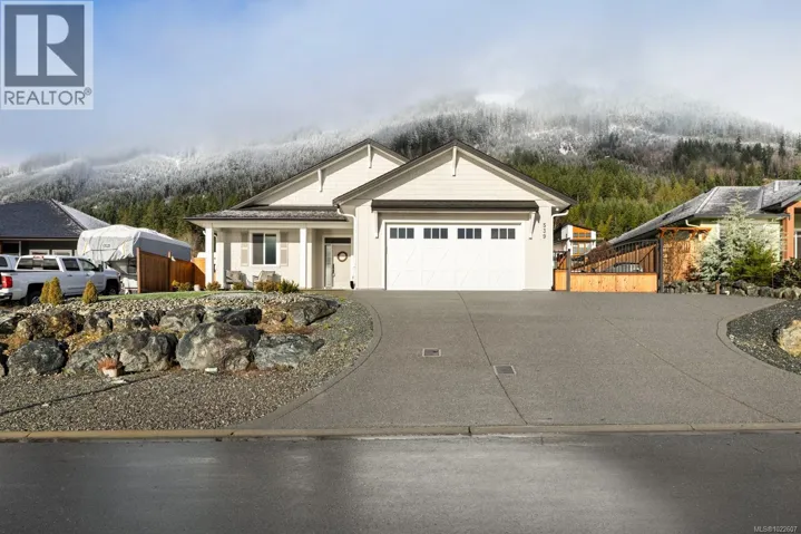 539 Greenwell Dr, Lake Cowichan, British Columbia V0R2G1