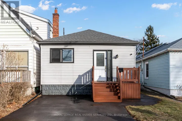36 HARMONY AVENUE, Hamilton (Homeside), Ontario L8H4X2