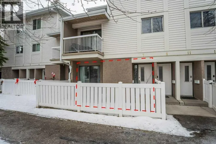 7, 3015 51 Street SW, Calgary, Alberta T3E6N5