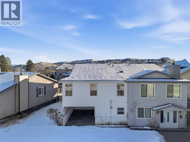 383 Hollyburn Drive, Kamloops, British Columbia V2E1Y9