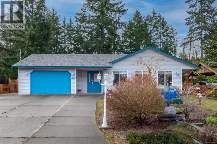 8955 McLarey Ave, Black Creek, British Columbia V9J1A2