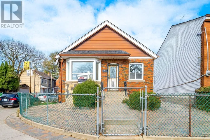 42 CARR STREET, Toronto (Kensington-Chinatown), Ontario M5T1B5