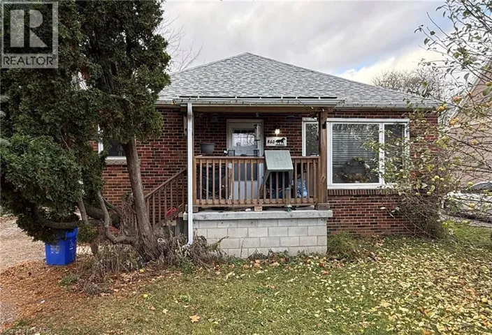 860 GARTH Street, Hamilton, Ontario L9C4K8