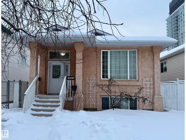 9331 103 AV NW, Edmonton, Alberta T5H4L8