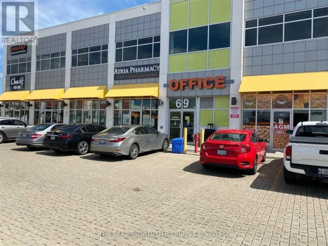 211 - 69 LEBOVIC AVENUE, Toronto (Clairlea-Birchmount), Ontario M1L0H2