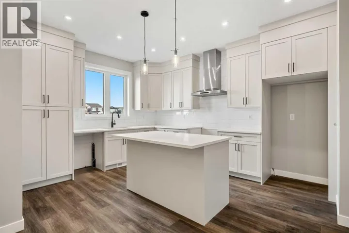 487 Hotchkiss Manor SE, Calgary, Alberta T3S0T2