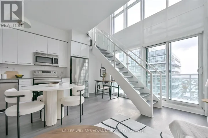 2910 - 155 LEGION ROAD N, Toronto (Mimico), Ontario M8Y0A7