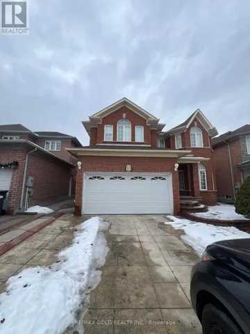 32 MAPLEVIEW AVENUE, Brampton (Sandringham-Wellington), Ontario L6R1M2