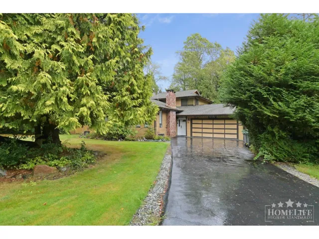 2088 180 STREET, Surrey, British Columbia V3Z9V7
