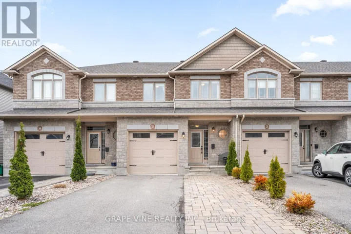 568 VOIE DU PIN ROUGE WAY, Ottawa, Ontario K1W0C4