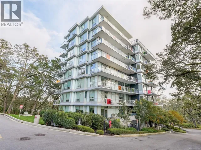 603 4009 Rainbow Hill Lane, Saanich, British Columbia V8X0B3