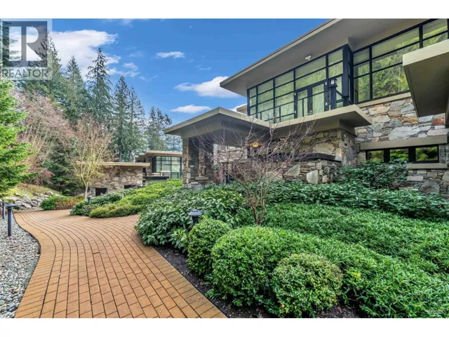 303 2245 TWIN CREEK PLACE, West Vancouver, British Columbia V7S3K4